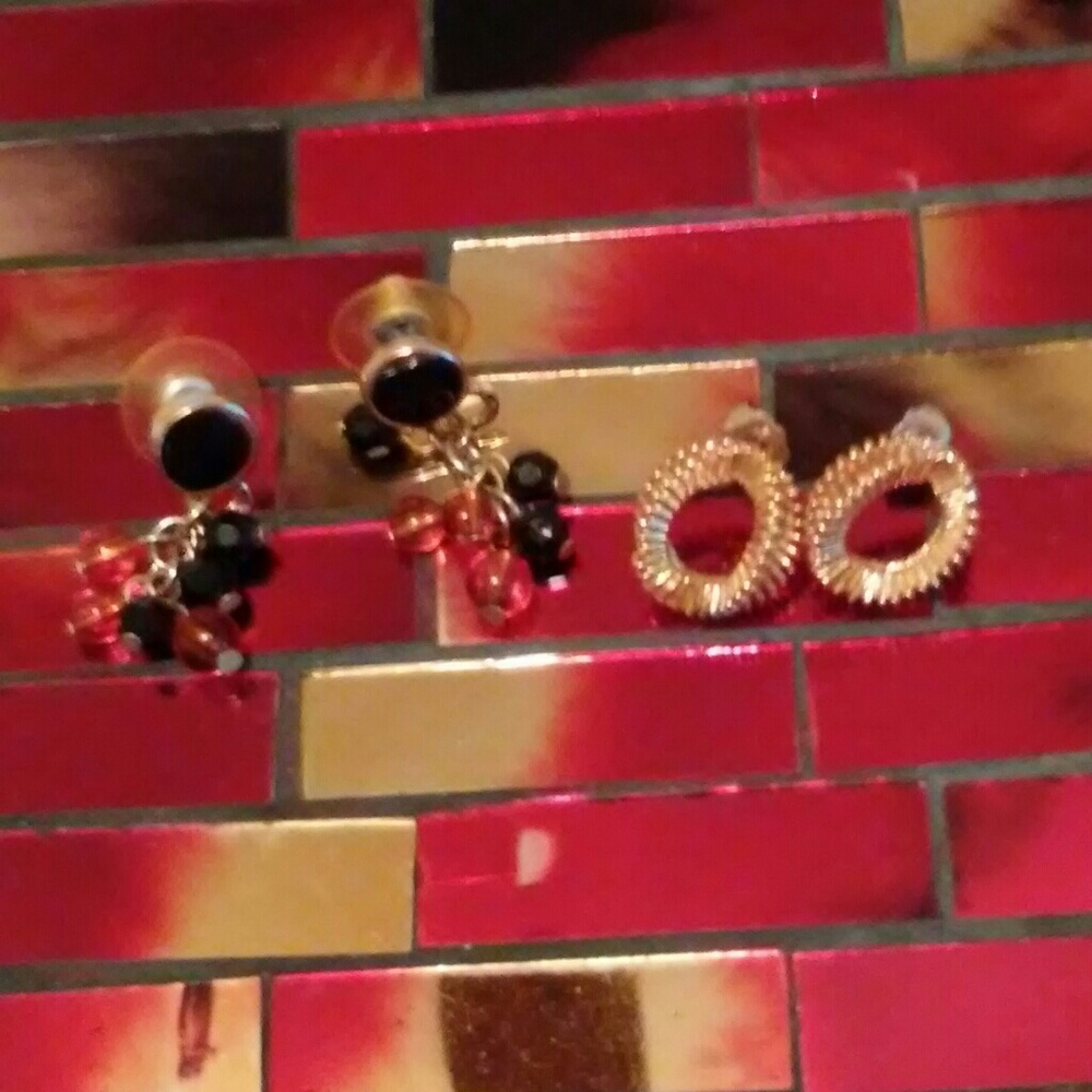 Two pairs of vintage earrings
